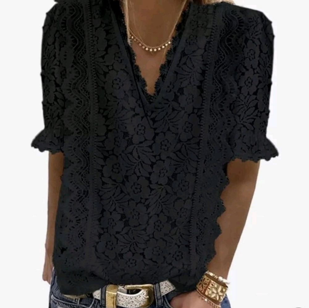 Gorgeous Women' Black Lace Blouse Top. Short Sleeve Sheer NWT $55